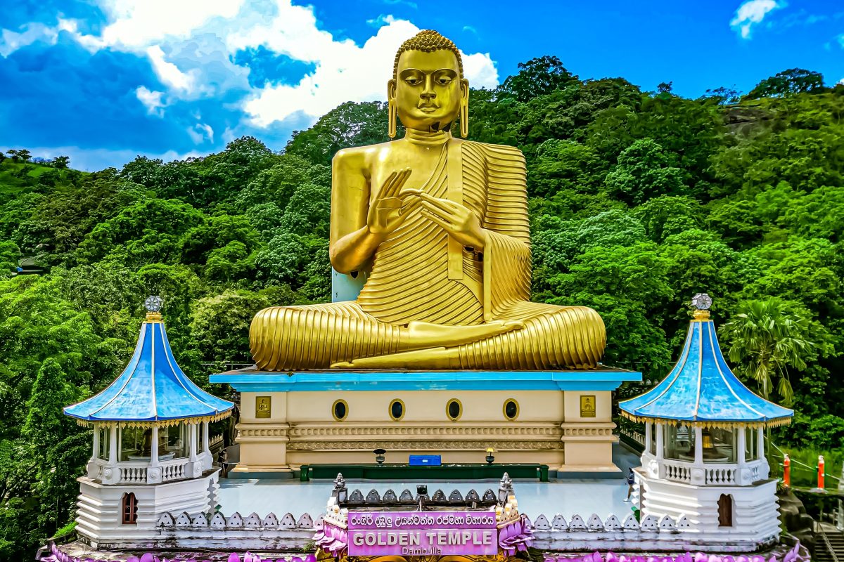 Panorama,Of,The,Golden,Temple,In,Sri,Lanka.,The,Big